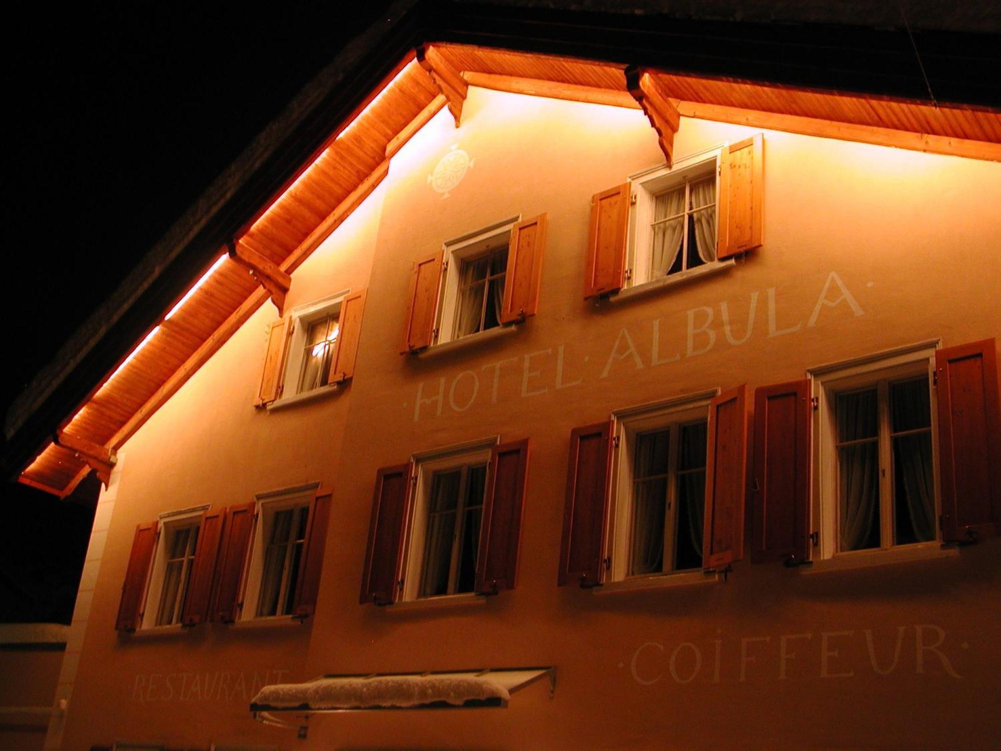 Hotel Albula Berguen Exterior photo