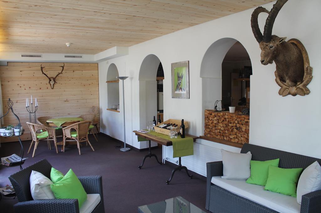 Hotel Albula Berguen Exterior photo